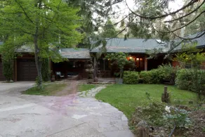 Papa Bear's Lodge, grand log cabin! Pet Friendly! - Image 3