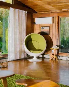 The Groovy Lake House - Image 5