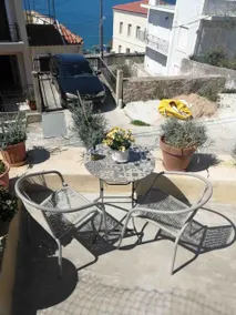 Nestor's studio house - Image 2