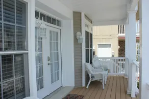 GOLD COAST.2 BLOCKS TO BEACH.3 BR.2.5 BA.WIFI - Image 4