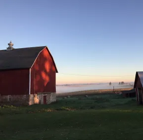 Bluff Country Farmhouse with a view - Image 4