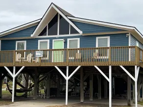 Newland’s Eyeland Steps away from the beach path - Image 2