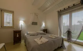 Hillside Villa with Swimming Pool and Jacuzzi of the Marche - Image 3