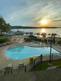 Lakeside Brand New Luxury Condo⚓️ - Image 3