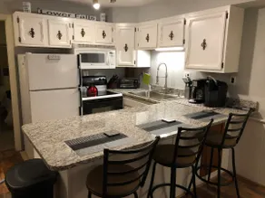 Walk to StoryLand! Updated Condo! WiFi/Golf/Pool - Image 5
