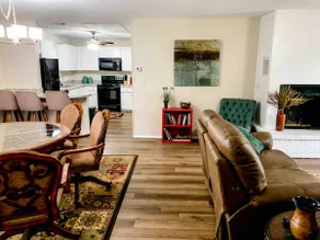Clean&Fresh3BR/2BAEZ access to S LBK/S Loop 289 - Image 2