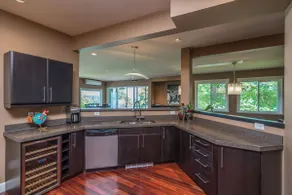 Luxury Penthouse Downtown Nanaimo - Image 5