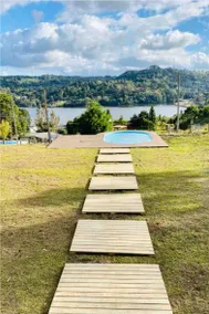 Country house, mountains and lake view, retreat - Image 3