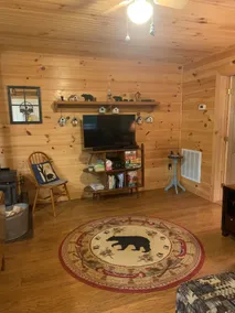 Cozy Country Log Cabin! NO cleaning or pet FEES! - Image 5