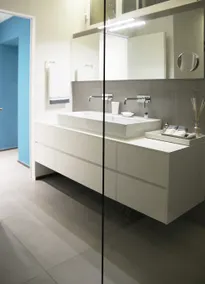Blue Ocean Apartment - Image 4