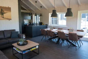 Luxury lodge near Winterberg with hot tub with a beautiful view - Image 3