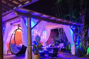 Beachfront-Air-Pool-Jacuzzi-Itamambuca - Image 2