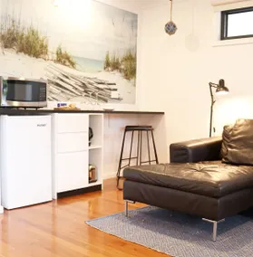A peaceful retreat close to all Geelong offers - Image 2