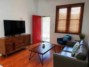 Fresh and modern 3 bedroom house in Carrington - Image 3