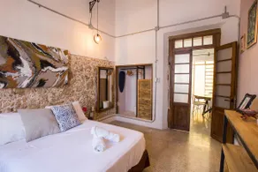 Remodeled colonial house in the Santa Ana neighborhood - Image 4