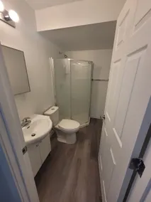 Lovely home(Basement not shared(seperate entrance) - Image 4
