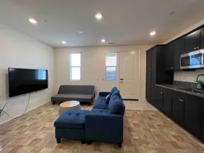 Private Guest Suite | Separate Entrance | parking - Image 2