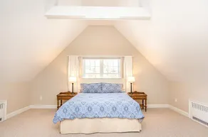 Walk to Edgartown Wharf - Upgraded Vineyard Home with AC and Outdoor Shower - Image 2