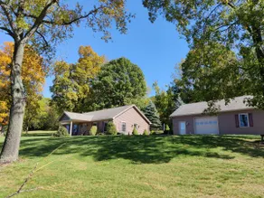 Country Spring Farm Cottage with Breathtaking View - Image 4