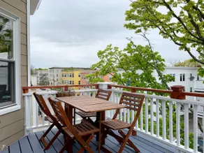 Beautiful Bright Oasis - Balcony & Parking - Image 2