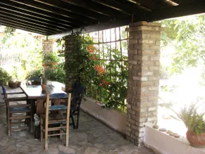 Old cottage in Town - Image 2