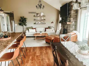 Peaceful 3 Bedroom Cottage with Lake Access - Image 4