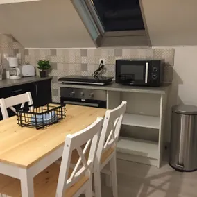 F2 bis close to all amenities - Image 2