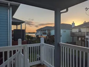 Portofino Bayfront Escape 3br2bth Hot Tub - Image 4