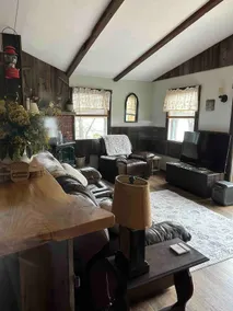 Cozy Roscoe Lakefront Cabin - Image 3