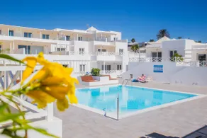Flower Beach Suite 7 - Image 5