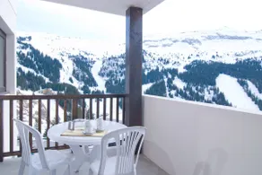 Apartment for 5 people • At the foot of the slopes • Jacuzzi & swimming pool - Image 4