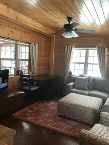 VT MOUNTAIN LOG CABIN, CLOSE TO KILLINGTON/PICO - Image 3