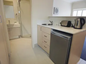 Open-plan Studio in Beautiful Resort - Image 3