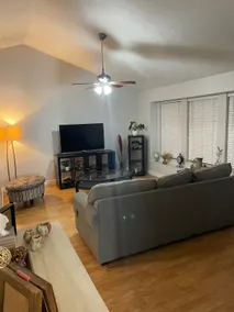 Cozy 3 bedroom w/entertainment room-Pet friendly. - Image 4