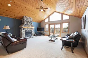 Lakefront Golf Resort Condo, Pool and Hot tub - Image 3