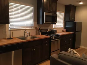 Gramercy Clubhouse Flat - Image 5