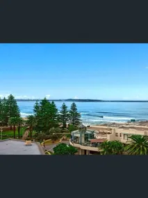 Cronulla: Ocean Views, Steps to Beach - Image 5