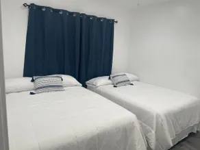 3 bed home &plenty space front & back yrd in Azusa - Image 2