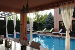 4-seasons pool villa near Meteora - Image 4