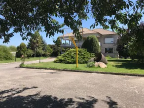 Chalet with pool and garage (near beaches) - Image 3