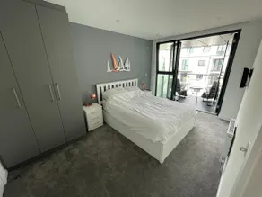 Beachside: New two bedroom apartment with parking - Image 3