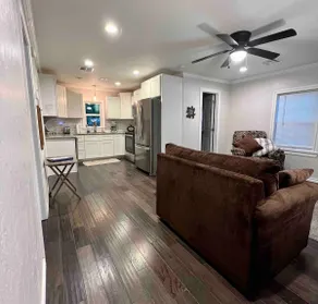 Hidden Gem in older neighborhood! - Image 2
