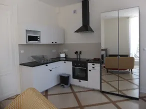 Self-contained T2 - Image 4
