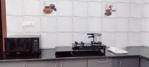 Lovely 2BHK AC apartment - Image 3