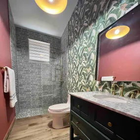 10-minute to the beach from this spacious house - Image 3
