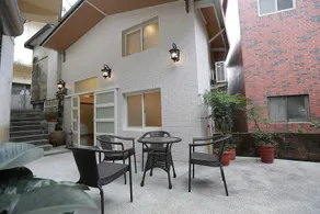 Jiufen Leisure Homestay - Garden View Building, Middle Floor, 4-person room (can add beds for up to 8 people) located at the end of the old street - Image 2