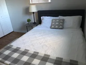 Private One Bedroom Suite - Image 4