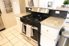 Near Ft Bliss, cozy, clean home - Image 2