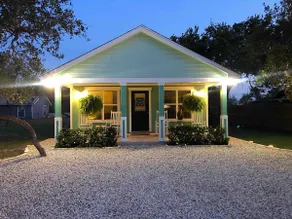 The Craft Coastal Cottage - Image 2