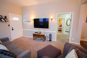 🏔MOUNTAIN CHARM - 2 BDR Apt KITCHEN Downtown GWS - Image 5